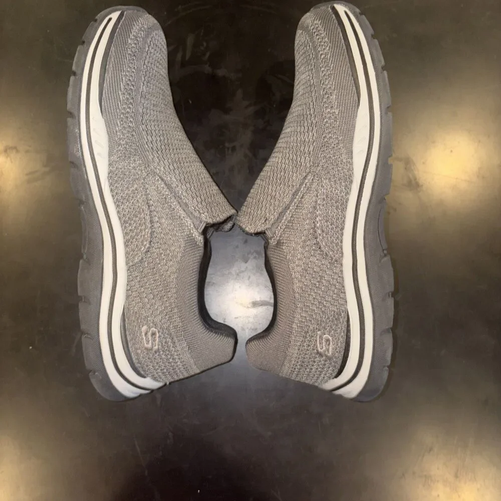 Skechers Men's RelaxedFit Air Cooled Sz 7 Gray Slipon Shoes Walking Sneakers EUC